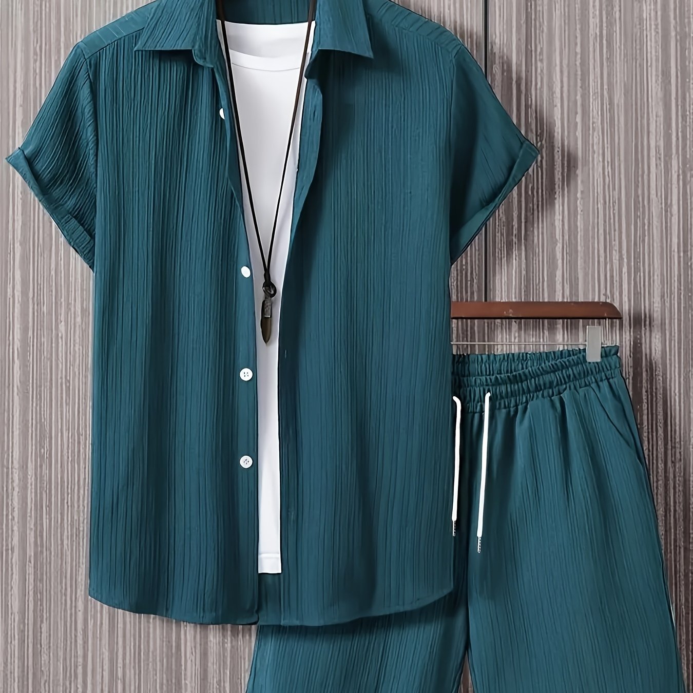 Men'S Shirt and Shorts