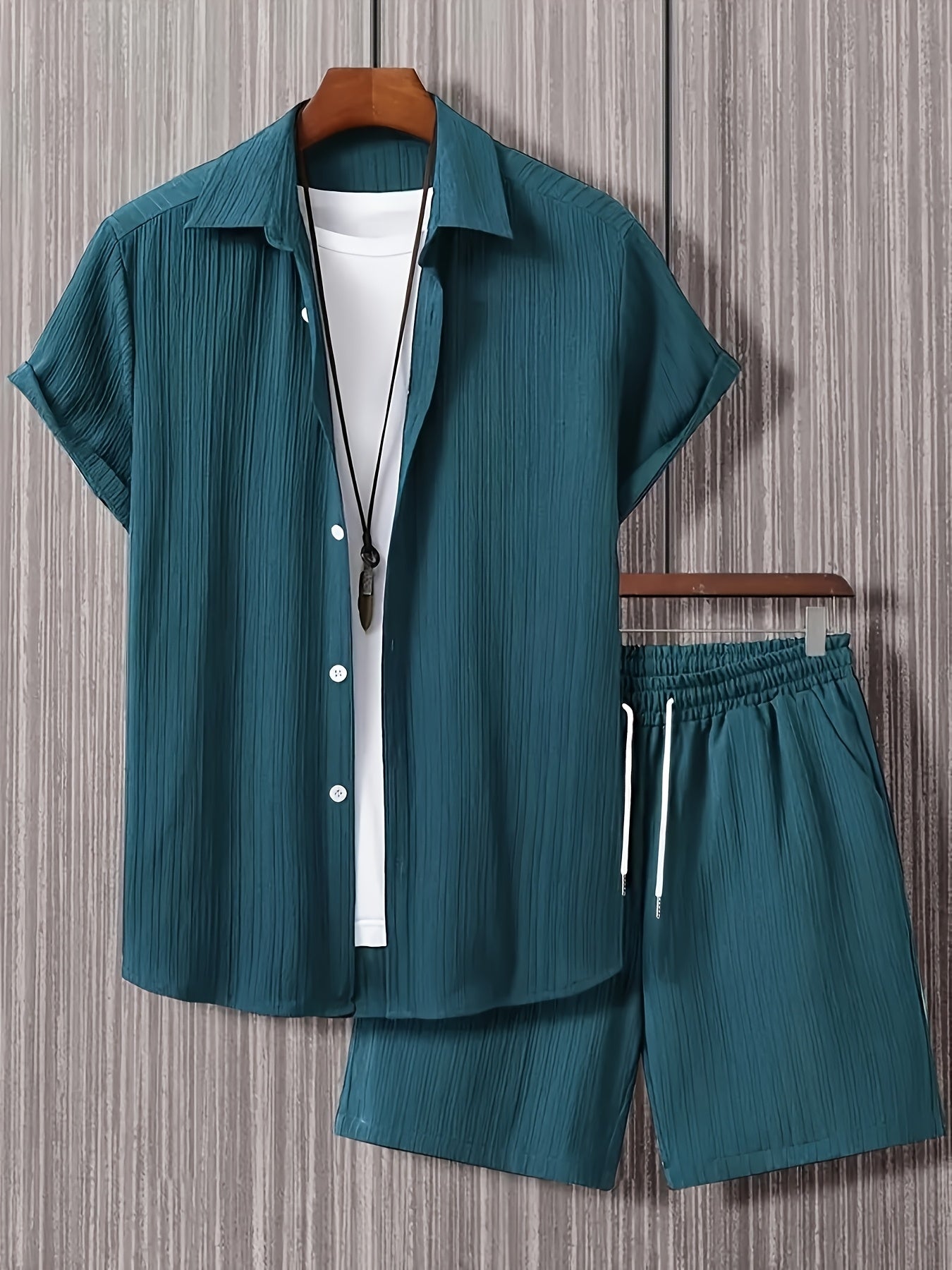 Men'S Shirt and Shorts