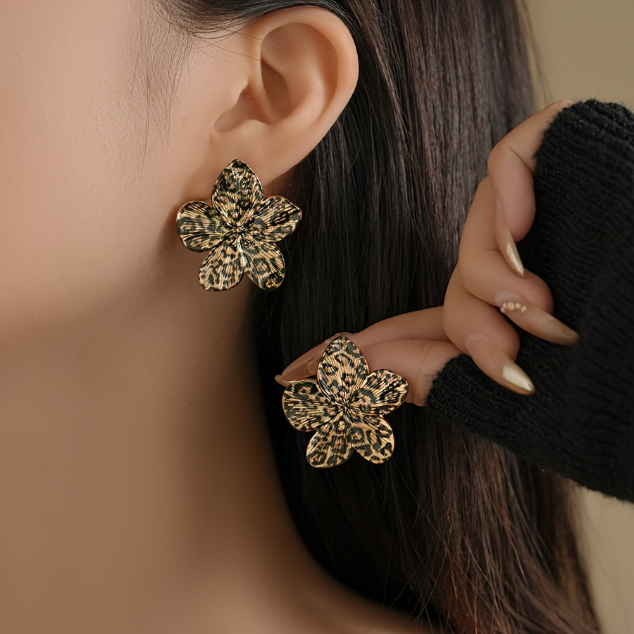 Elegant Floral Earrings