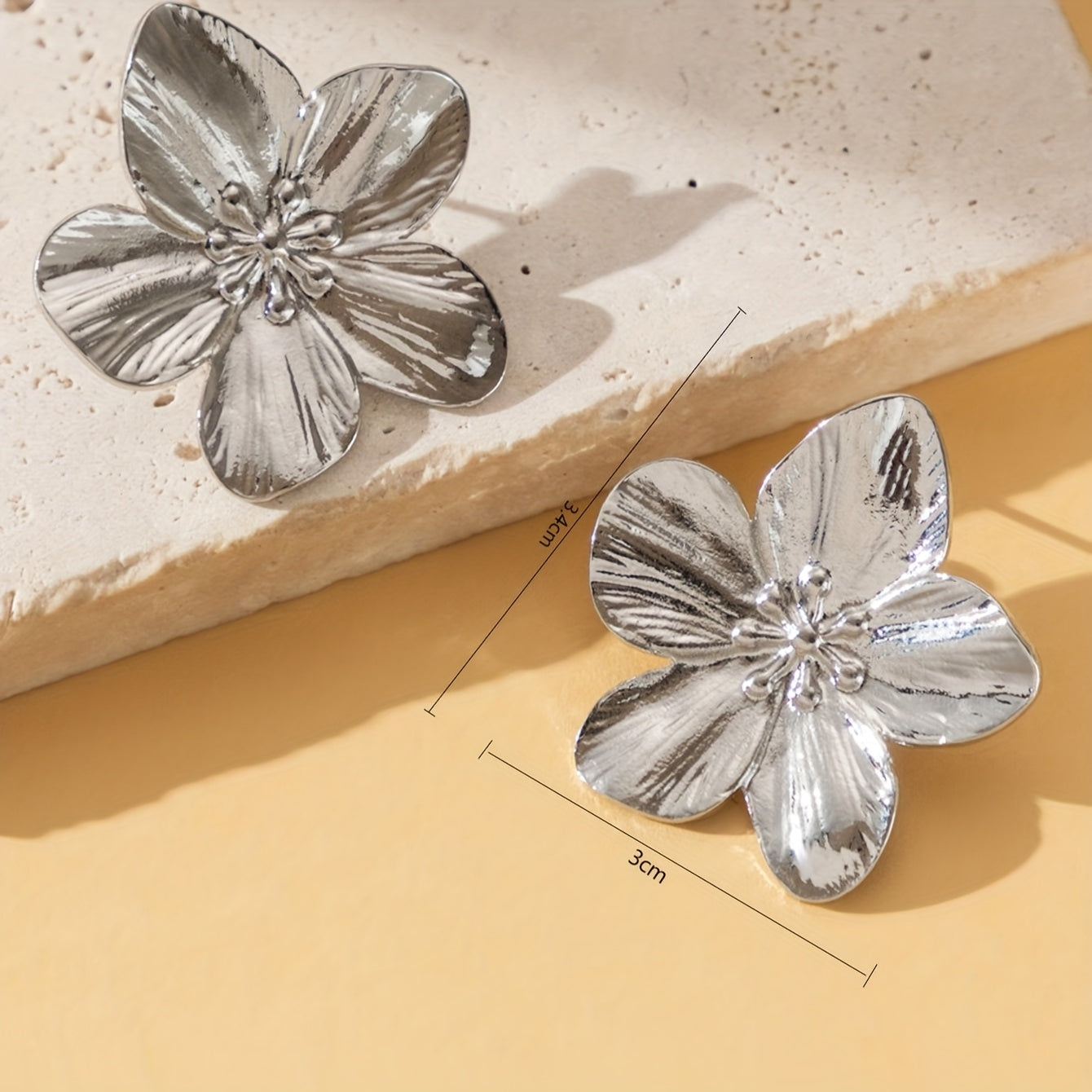Elegant Floral Earrings