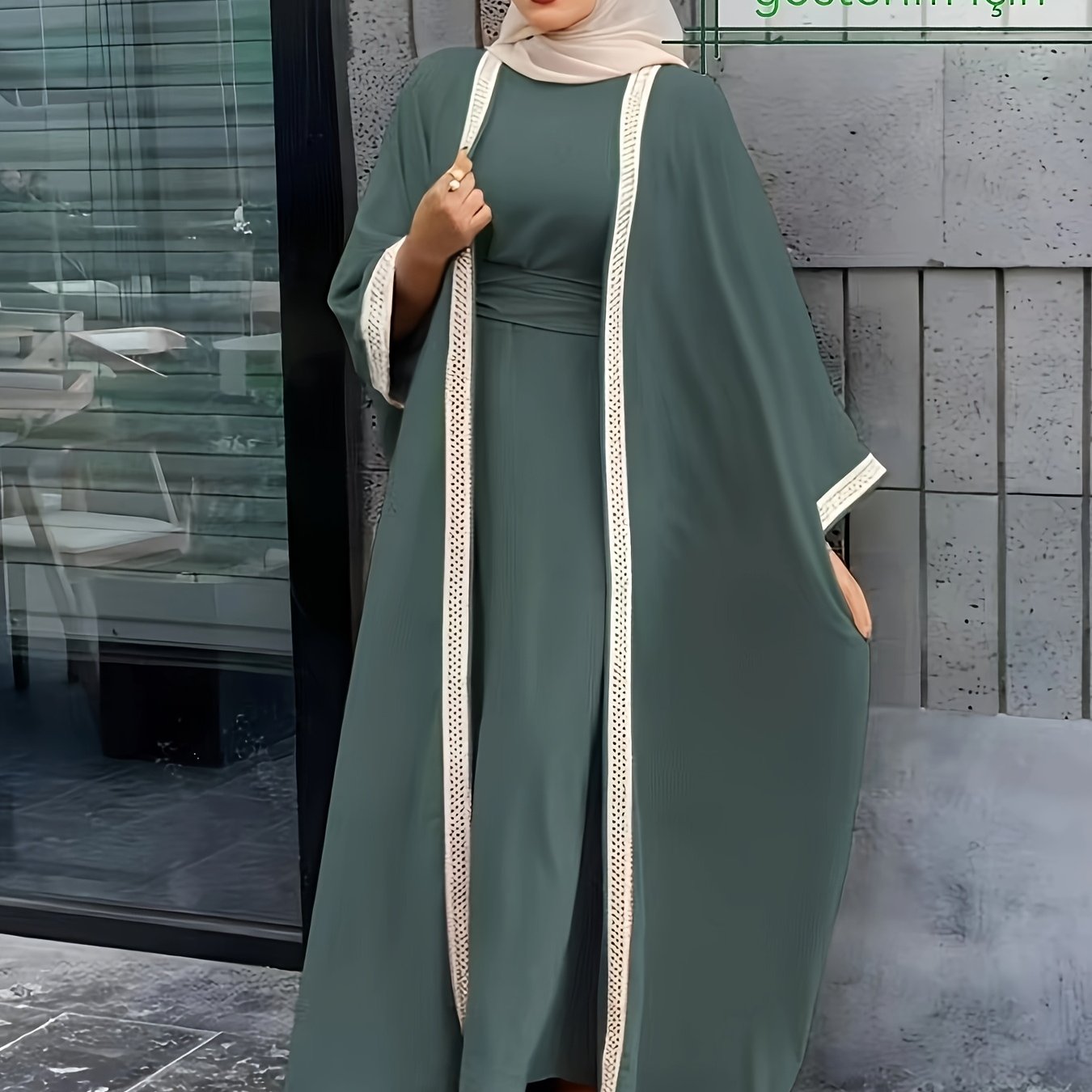 Saudi Arabian Modest Dress