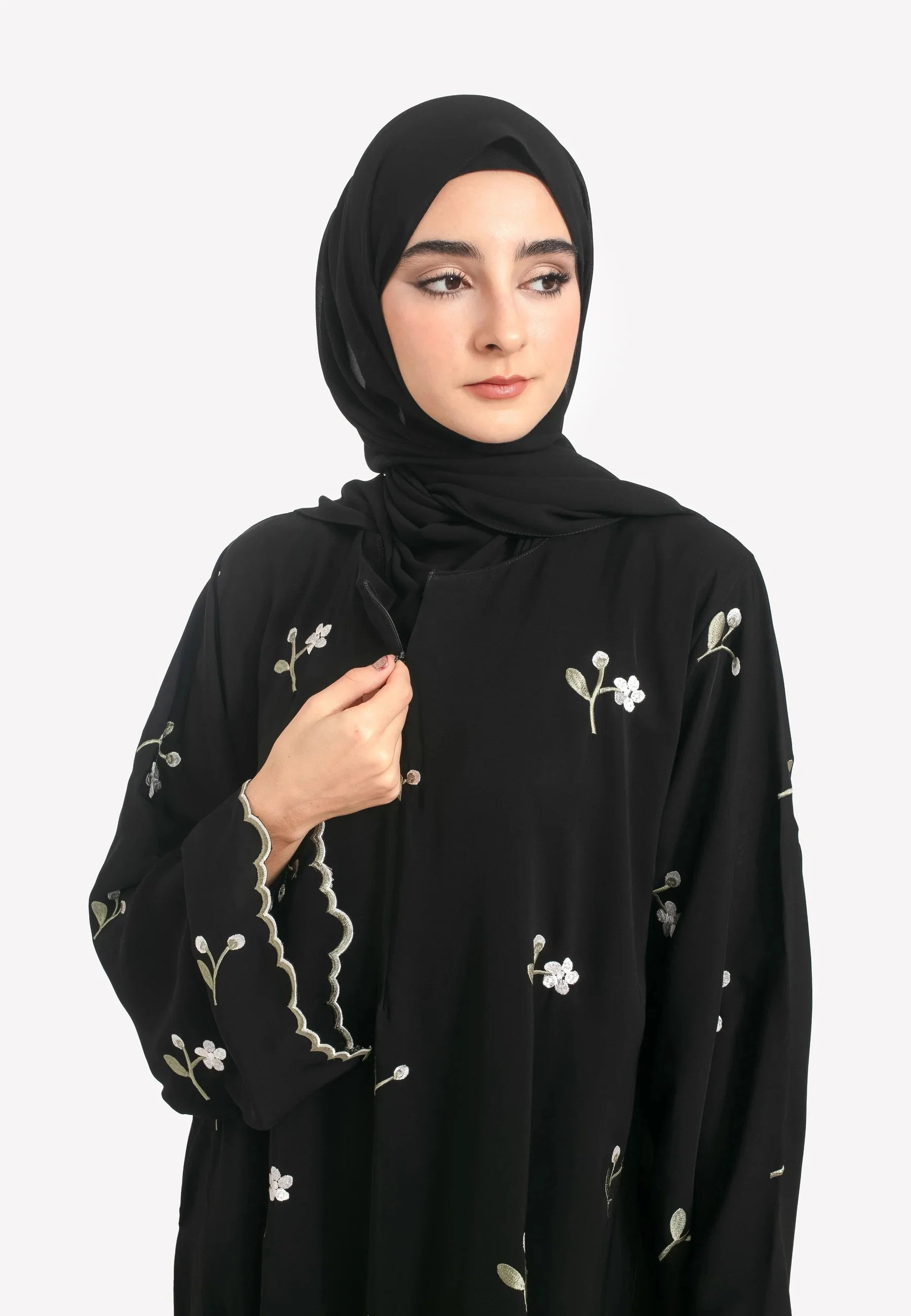 Stylish Muslim Islamic Abaya for Women Light Green Floral Embroidery Delicate Cuffs Ideal for UAE Saudi Arabia Qatar